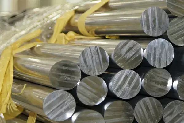 Stainless steel round bars for machining: high precision and easy cutting
