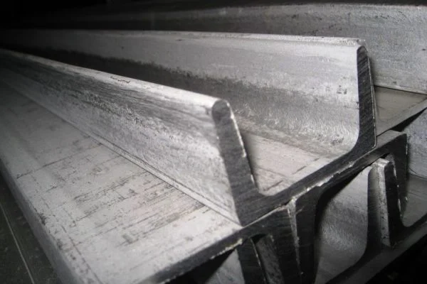 Stainless-Steel-Channel-SS304-SS316-Duplex-Channels-Manufacturers-Suppliers-Exporters-India-600x400.webp